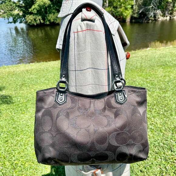 SOLD NWT COACH Campbell Belle Signature Lurex Carryall Shoulder Tote Black 26246 - Picture 5 of 16